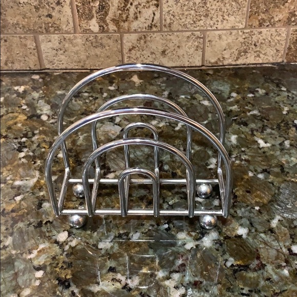 Set - Picture 2 of 4